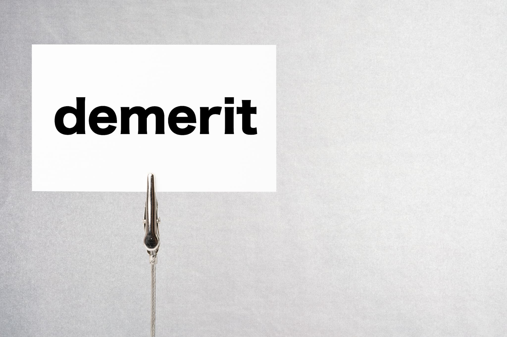 ブリッジ治療のデメリットのイメージ