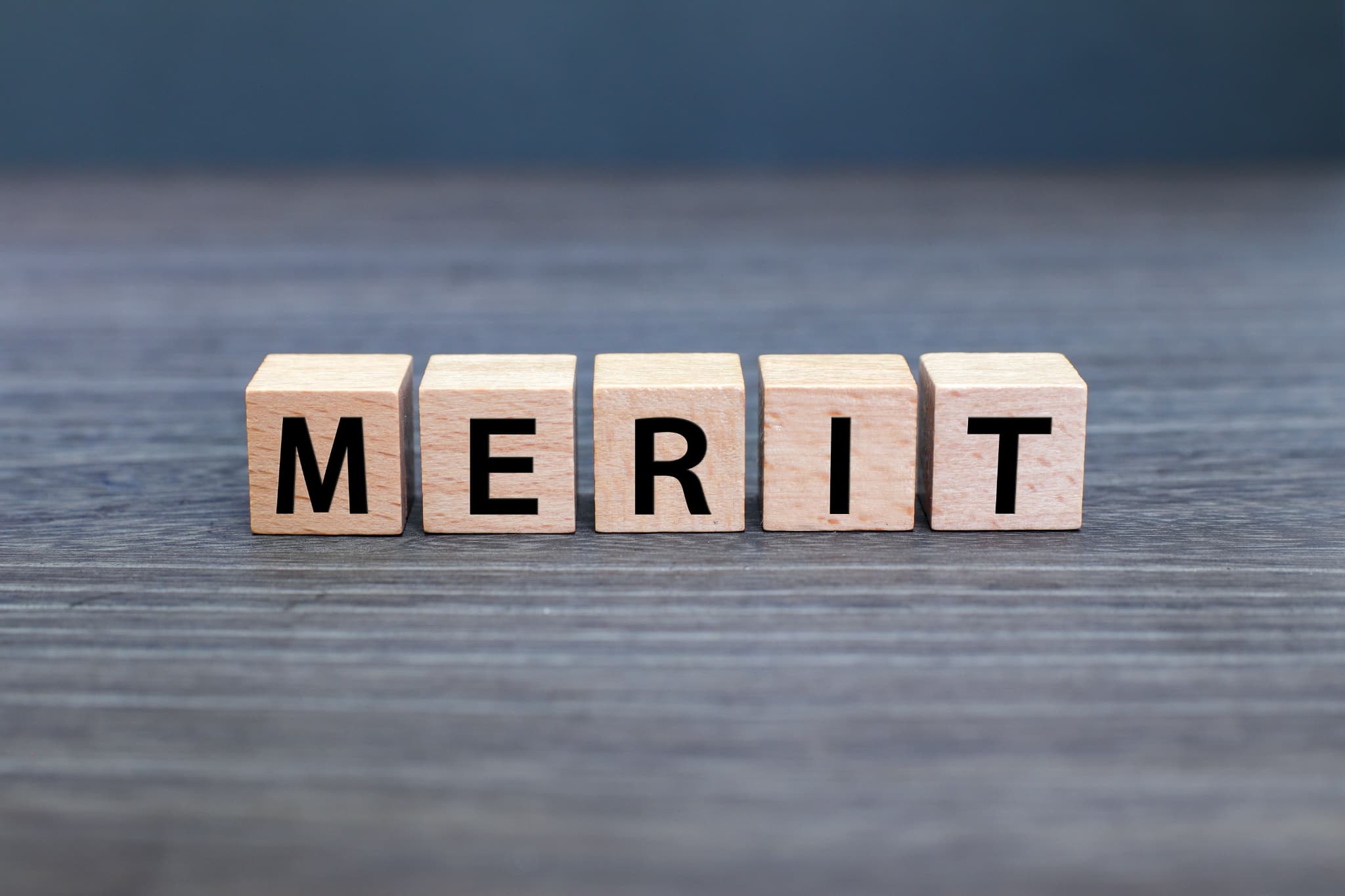 銀歯を白い素材に交換するメリットのイメージ