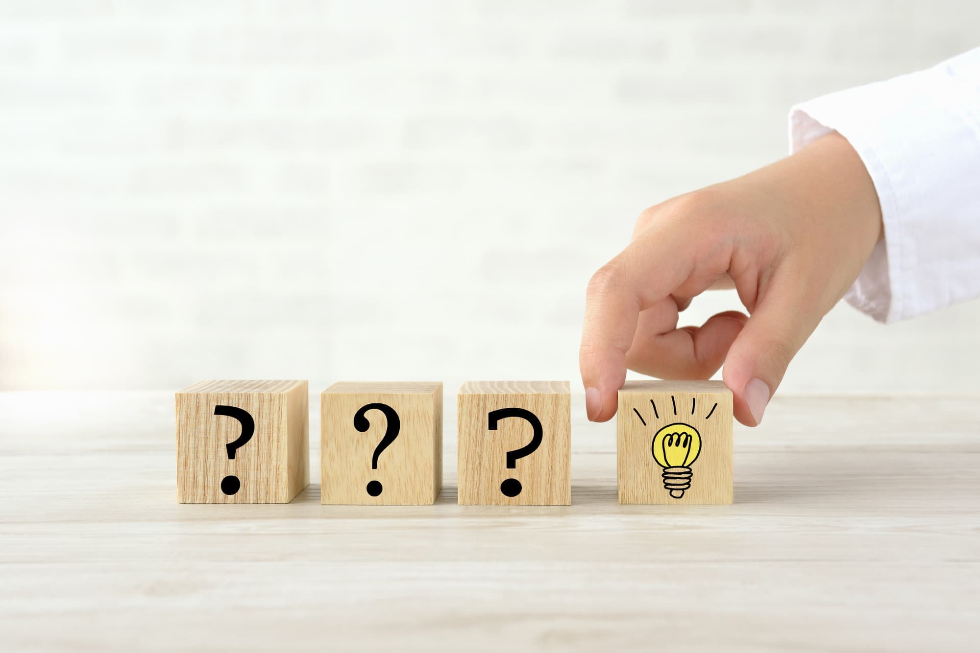 子どもの歯ぎしりの原因を考えるイメージ