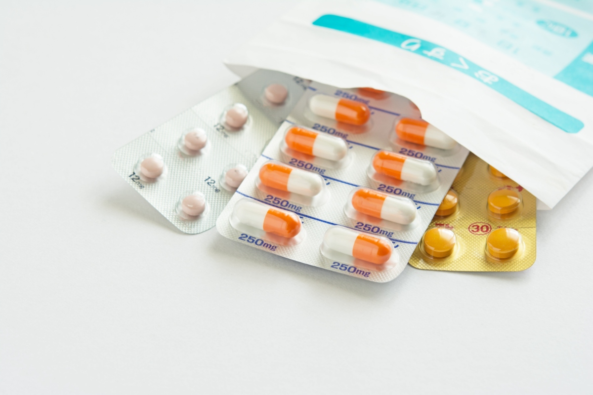 親知らず周辺の歯茎が腫れたときの治療法としての投薬